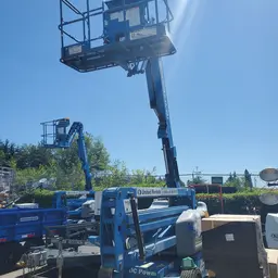 2014 Genie Z-45/25J DC Articulating Boom Lift