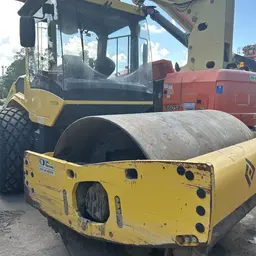 2018 BOMAG BW211D-5 Single Drum Roller