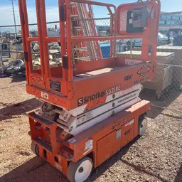 2015 Snorkel S3219E Scissor Lift