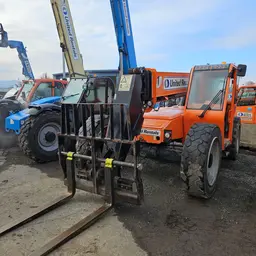 2017 SKYTRAK 8042 Forklift