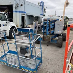2013 Genie Z-45/25J IC Articulating Boom Lift