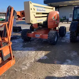 2014 JLG 450AJ Articulating Boom Lift
