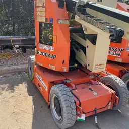 2016 JLG E300AJP Articulating Boom Lift