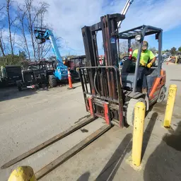 2017 Toyota 8FGU25 Warehouse Forklift