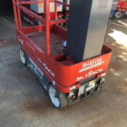2016 Skyjack SJ16 Self-Propelled One-Person Lift