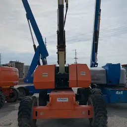 2015 JLG 800S Boom Lift