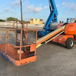 2014 JLG 400S Boom Lift