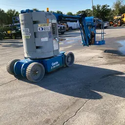 2012 Genie Z-30/20N Articulating Boom Lift