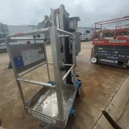 2017 Genie AWP-30SDC Pusharound Lift
