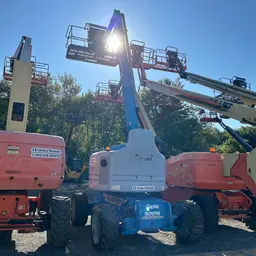 2013 Genie Z-60/34 Articulating Boom Lift