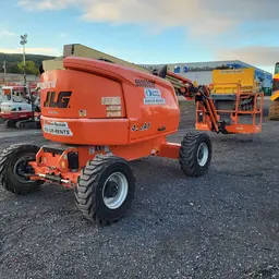 2015 JLG 450AJ Articulating Boom Lift