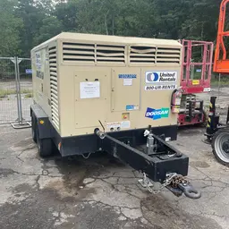 2018 Doosan XP825/HP750WCU Air Compressor