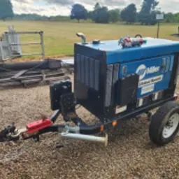 2021 Miller Welders Big Blue 300R Welder