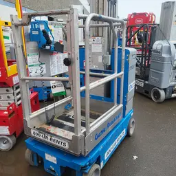 2018 Genie GR-20 Self-Propelled One-Person Lift