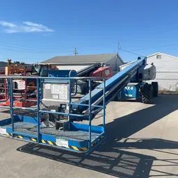 2011 Genie S-120 Boom Lift