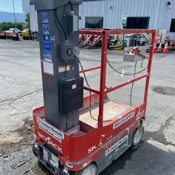 2016 Skyjack SJ12 Self-Propelled One-Person Lift