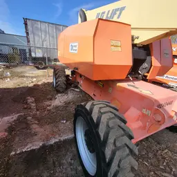 2014 JLG 800S Boom Lift