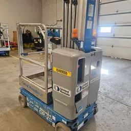 2015 Genie GR-20 Self-Propelled One-Person Lift
