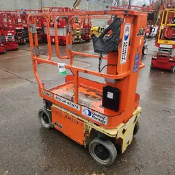 2018 JLG 1230ES Self-Propelled One-Person Lift