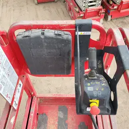 2018 MEC 1330SE Scissor Lift