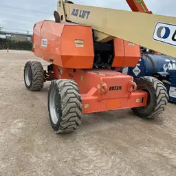 2015 JLG 800S Boom Lift