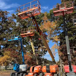 2014 JLG 800AJ Articulating Boom Lift