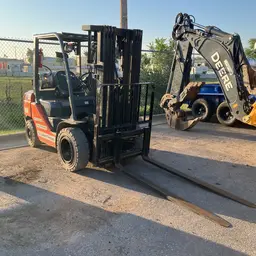 2018 Toyota 8FGU30 Warehouse Forklift