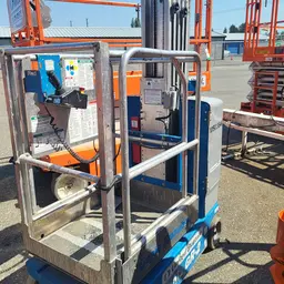 2016 Genie GR-20 Self-Propelled One-Person Lift