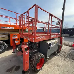 2018 Skyjack SJ6826RT Rough Terrain Scissor Lift