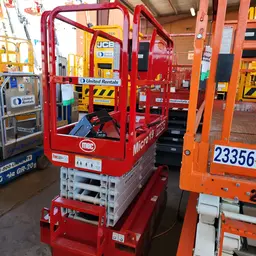 2018 MEC MICRO 19 Scissor Lift