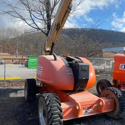 2012 JLG 600AJ Articulating Boom Lift