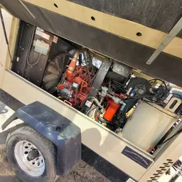 2017 Doosan P425/HP375WCUT4 Air Compressor