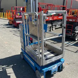 2017 Genie GR-20 Self-Propelled One-Person Lift
