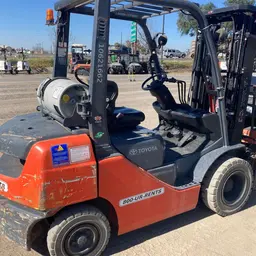 2017 Toyota 8FGU25 Warehouse Forklift