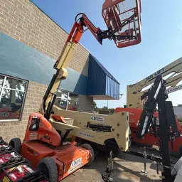 2014 JLG E450AJ Articulating Boom Lift