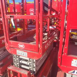2016 MEC 1330SE Scissor Lift