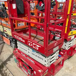 2017 MEC 1330SE Scissor Lift