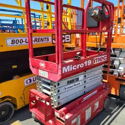 2018 MEC MICRO 19 Scissor Lift