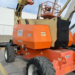 2015 JLG 800AJ Articulating Boom Lift