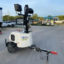 2017 Terex RL4V2 Towable Light Tower