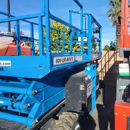2016 Genie GS-3384 RT Rough Terrain Scissor Lift