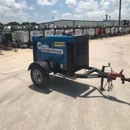 2019 Miller Welders Big Blue 300R Welder