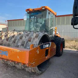 2017 XCMG CV122PD Single Drum Roller