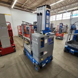 2017 Genie GR-20 Self-Propelled One-Person Lift