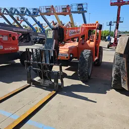 2017 SKYTRAK 8042 Forklift