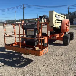 2015 JLG 450AJ Articulating Boom Lift
