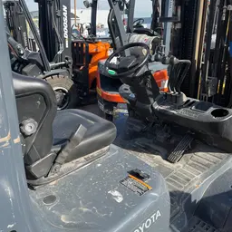 2018 Toyota 8FGU30 Warehouse Forklift