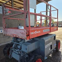 2016 Skyjack SJ6826RT Rough Terrain Scissor Lift