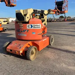 2012 JLG E400AJPN Articulating Boom Lift