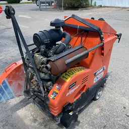 2020 Norton Clipper C3530SS Street Saw/Blade